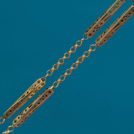 18 Antique 9ct Gold Pierced Star Link Chain, 8G